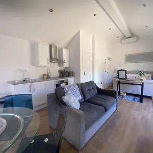 https://little-lodge-beautiful-modern-open-plan-lodge.bournemouth-hotels.org