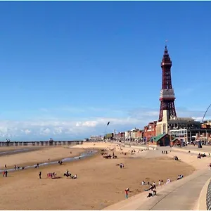 Black Pearl Luxury Blackpool