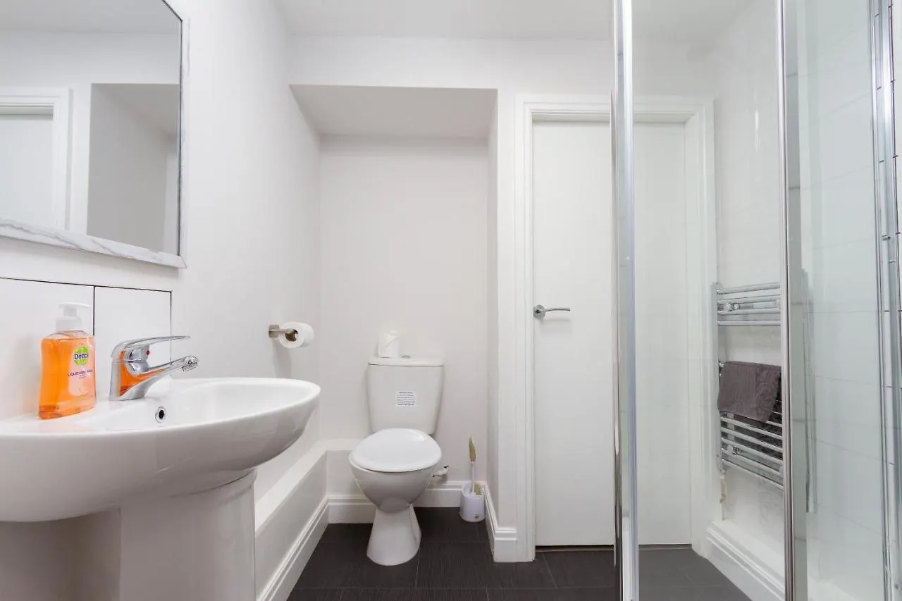 Kings Court Modern Aparthotel, Town Centre - Blackpool Resort Collection 0*,  United Kingdom