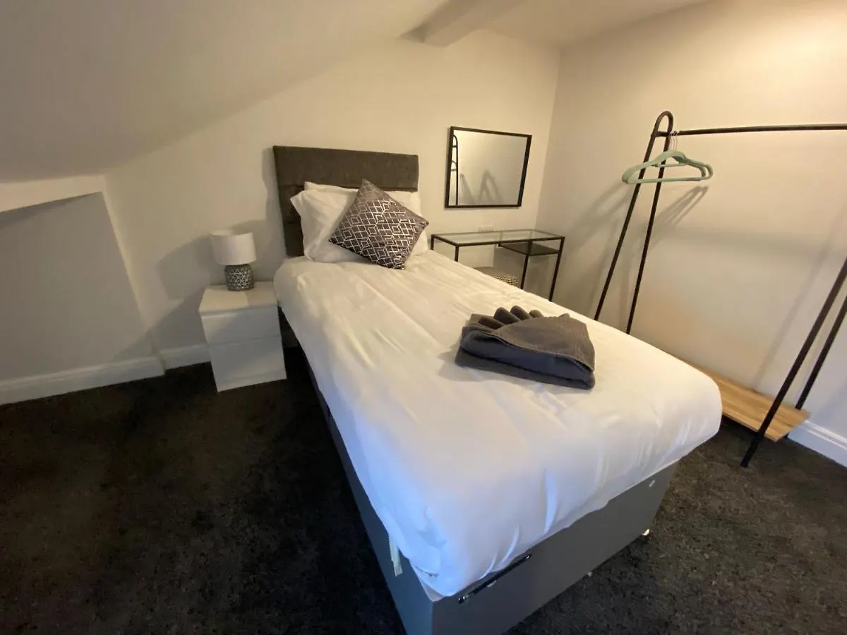 Kings Court Modern Aparthotel, Town Centre - Blackpool Resort Collection 0*,